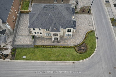 12 Hurst Avenue — photo 4