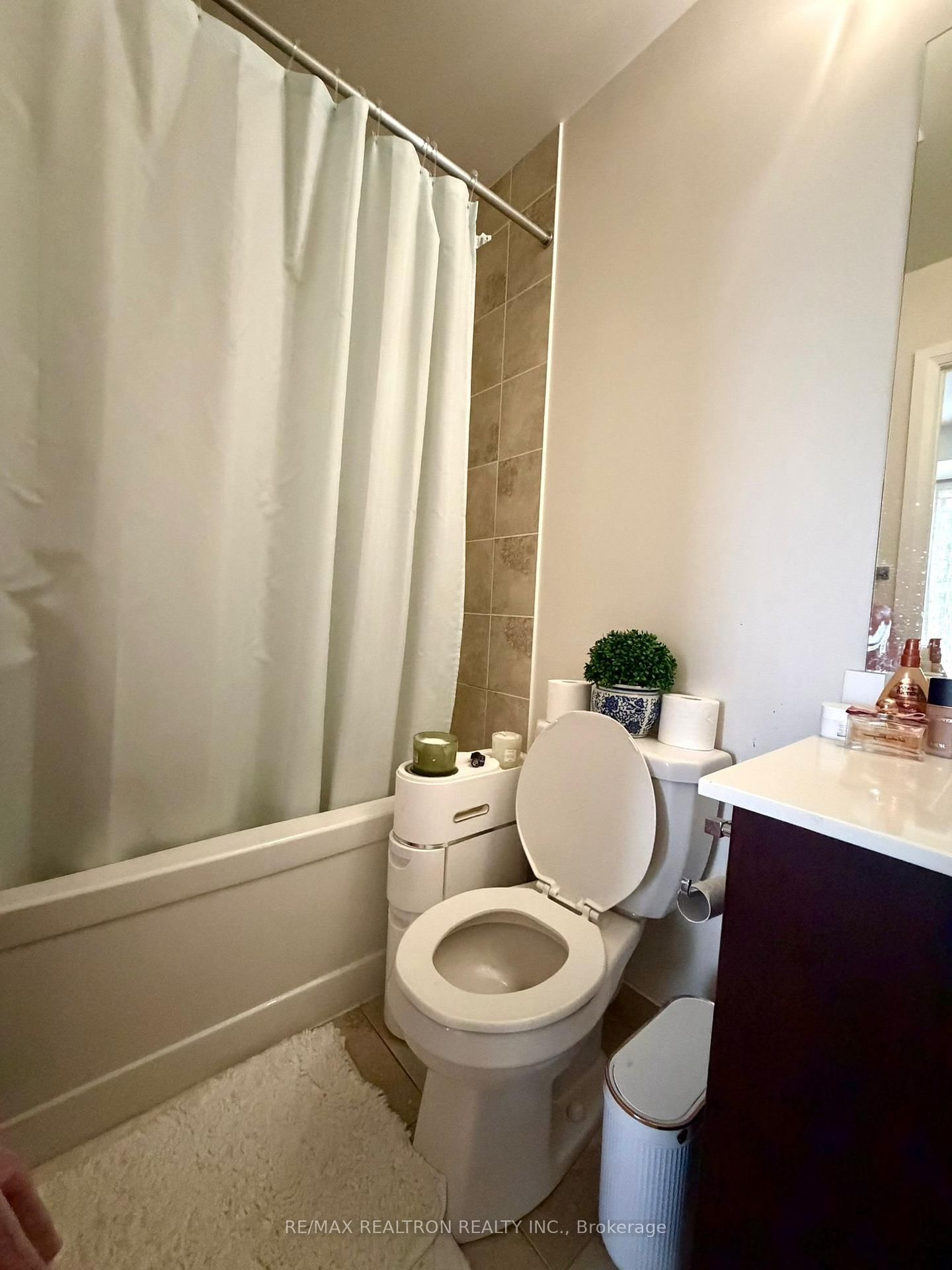 520 Steeles Avenue W, Unit 1003 - Photo 17