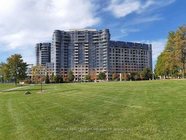 1221 - 33 Cox Boulevard