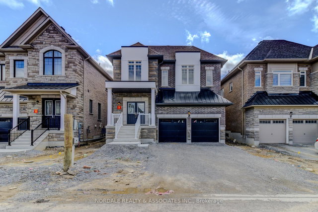 7 La Reine Avenue