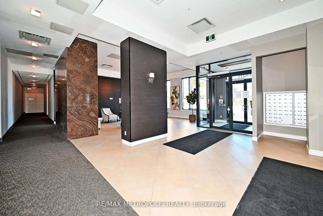 809 - 11611 Yonge Street
