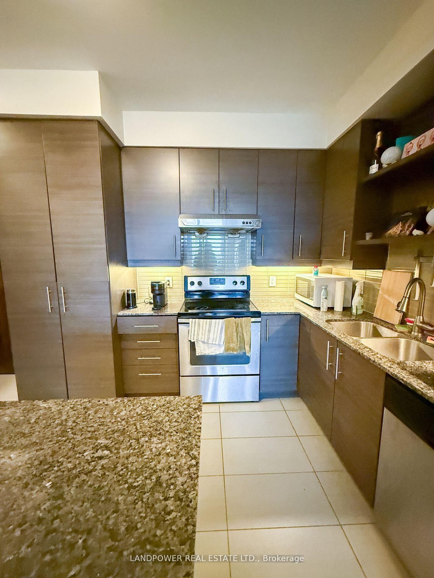 325 South Park Road, Unit 1009 - Photo 3