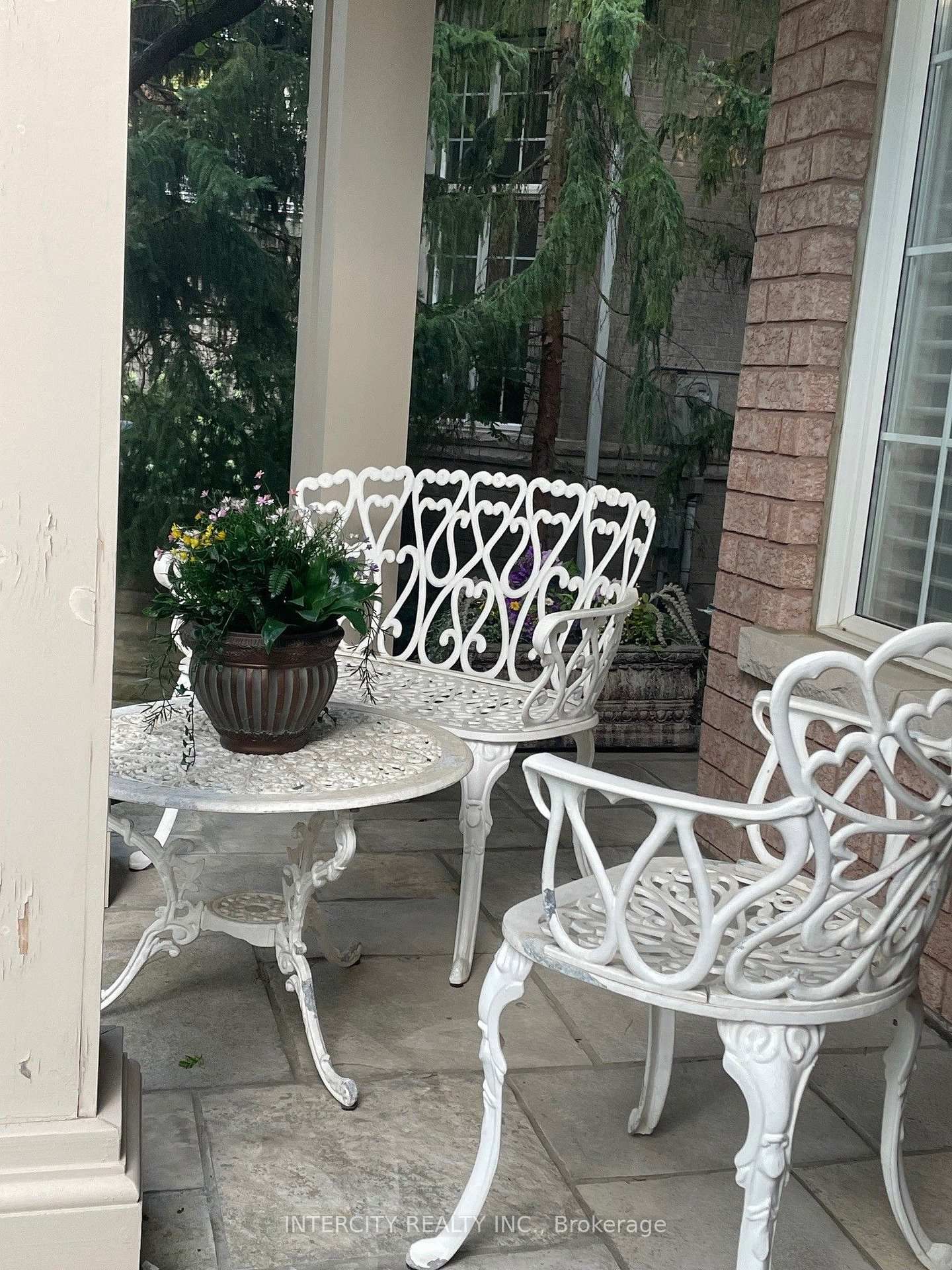 21 Capner Court • Vaughan, ON photo 6