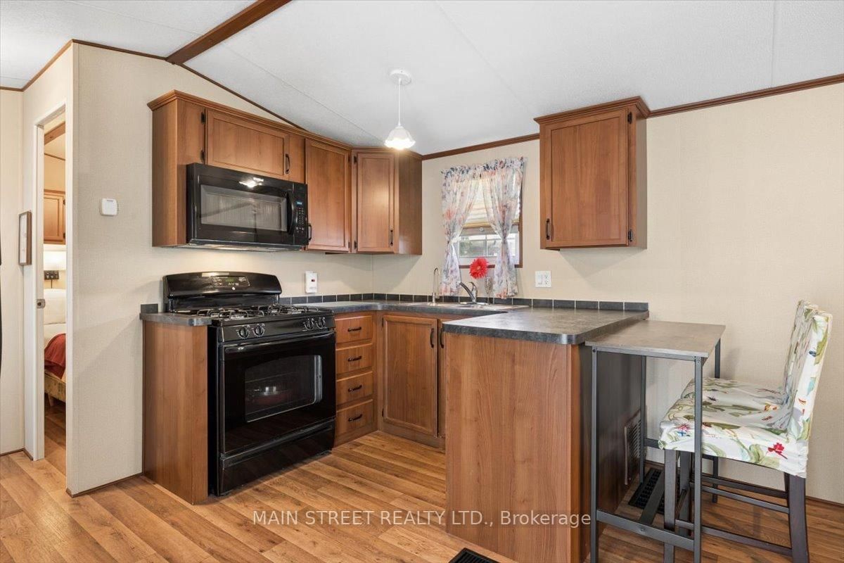 29 Hawaiian Circle • Whitchurch-Stouffville, ON photo 10