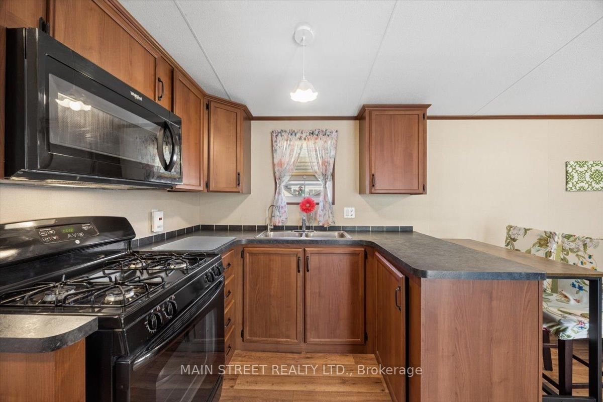 29 Hawaiian Circle • Whitchurch-Stouffville, ON photo 11