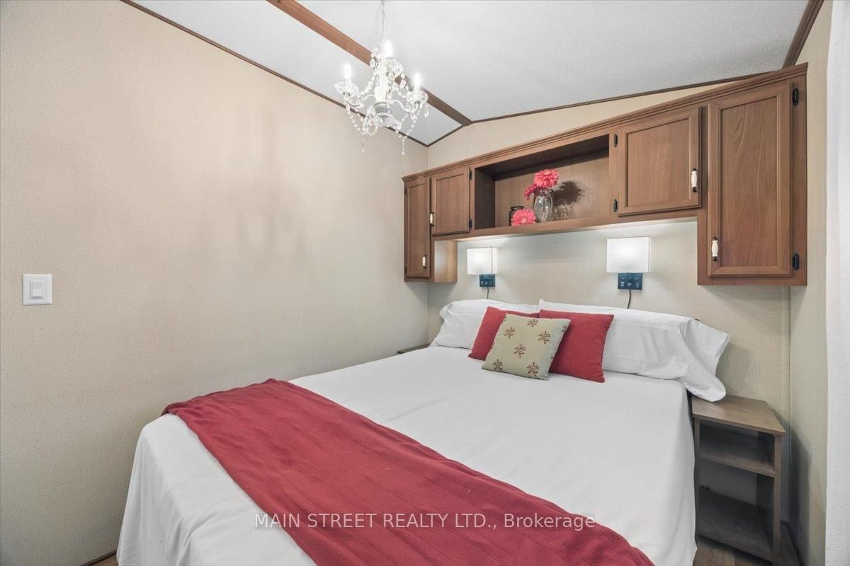 29 Hawaiian Circle • Whitchurch-Stouffville, ON photo 19