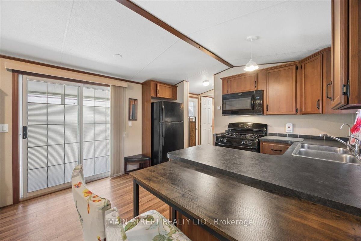 29 Hawaiian Circle • Whitchurch-Stouffville, ON photo 6