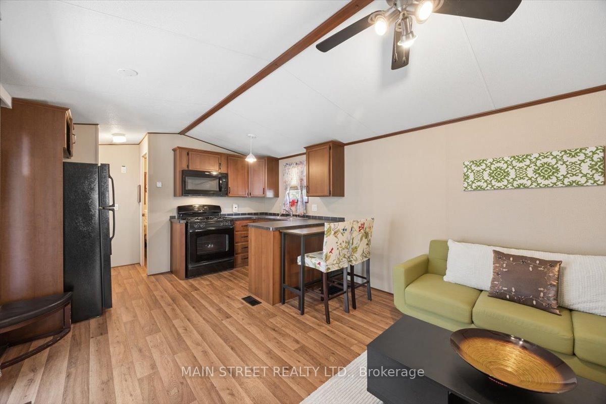 29 Hawaiian Circle • Whitchurch-Stouffville, ON photo 9