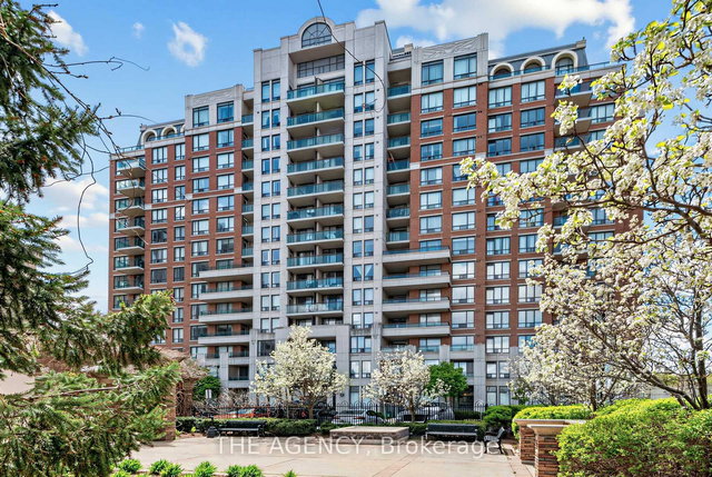 409 - 330 Red Maple Road