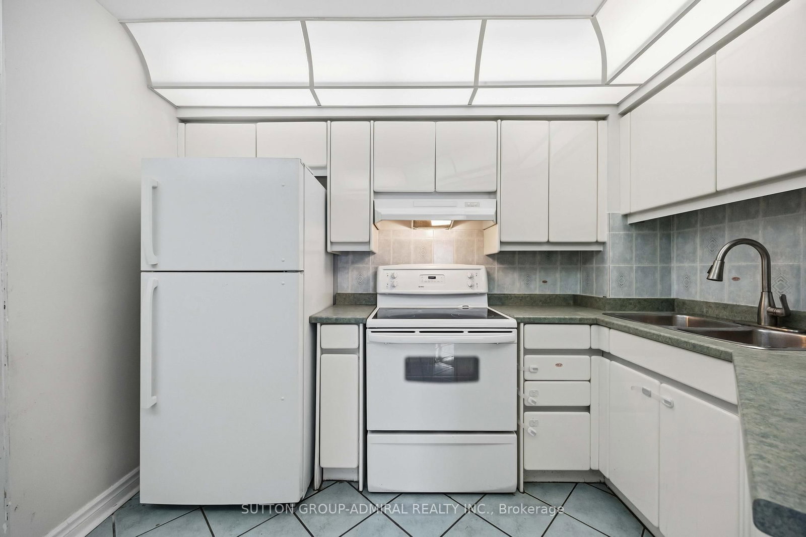 506-343 Clark Ave, Vaughan, view 16