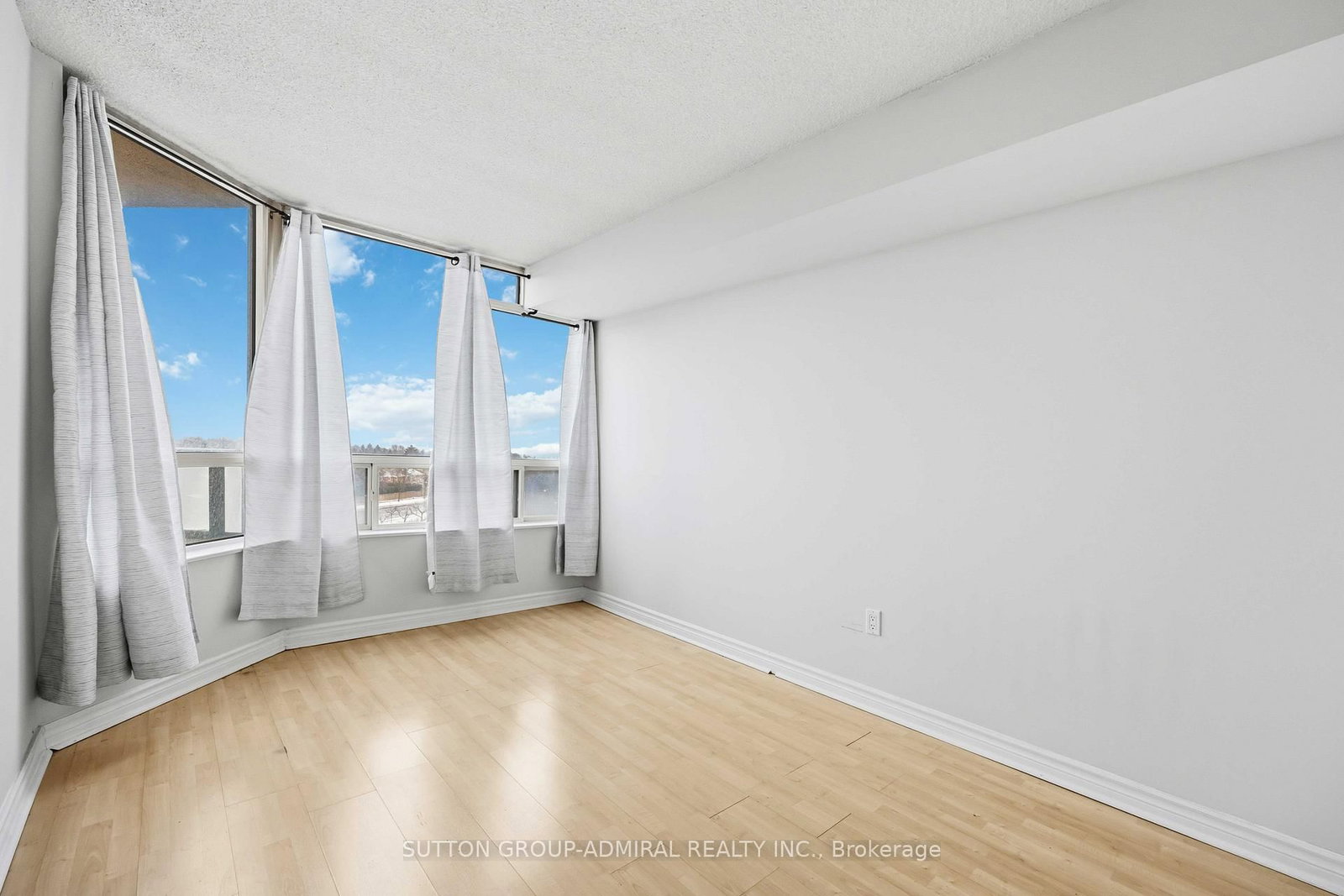 506-343 Clark Ave, Vaughan, view 21