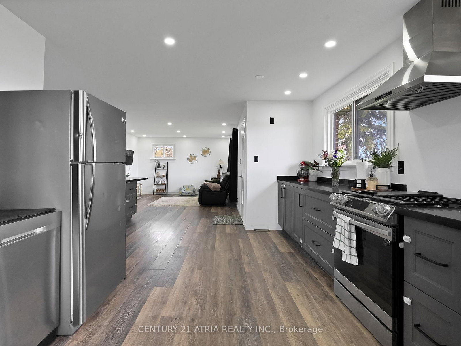 6552 Yonge Street • Innisfil, ON photo 10