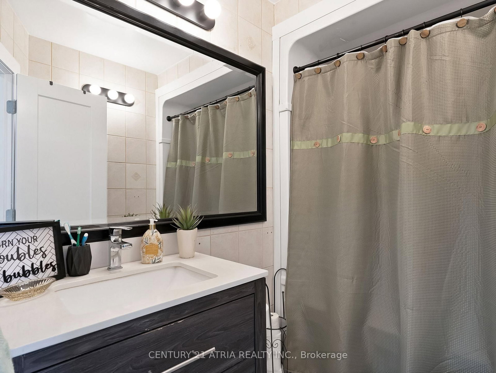 6552 Yonge Street • Innisfil, ON photo 22