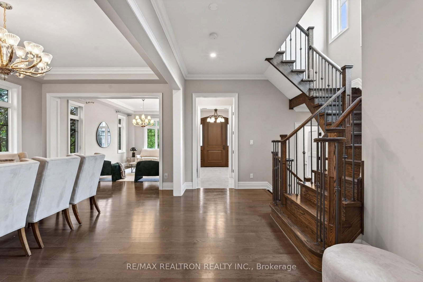 132 Pemberton Road • Richmond Hill, ON photo 3