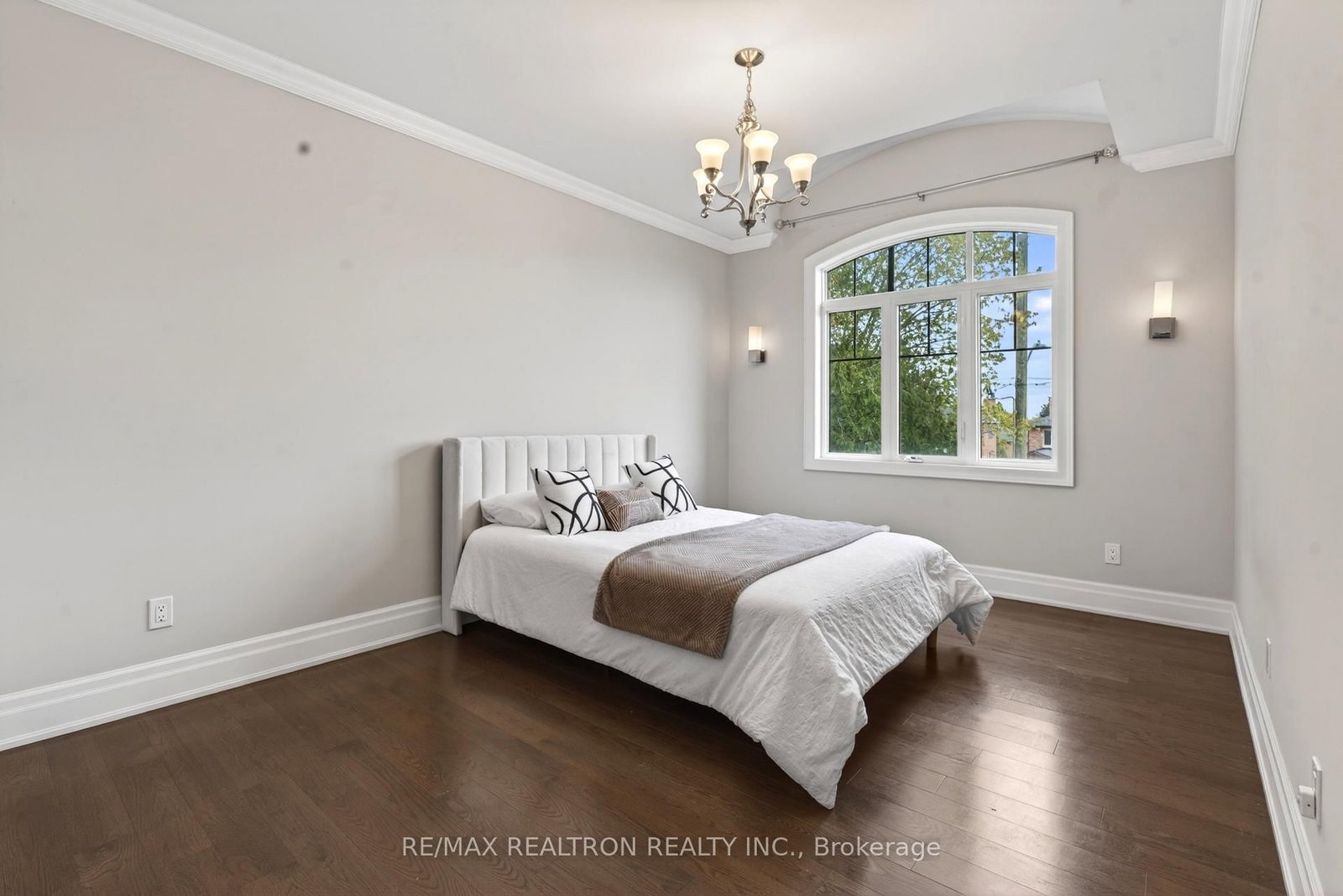 132 Pemberton Road • Richmond Hill, ON photo 31