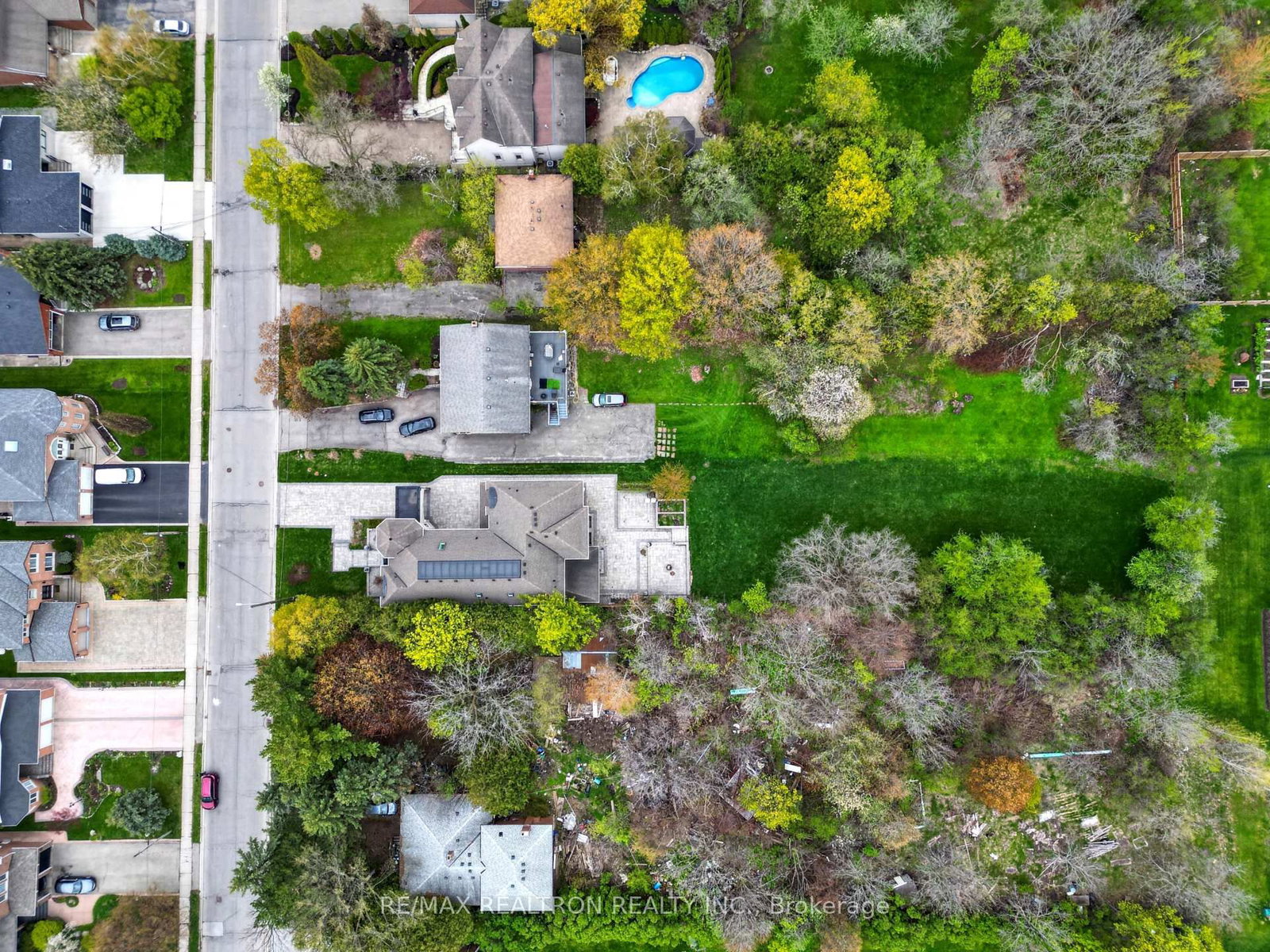 132 Pemberton Road • Richmond Hill, ON photo 43