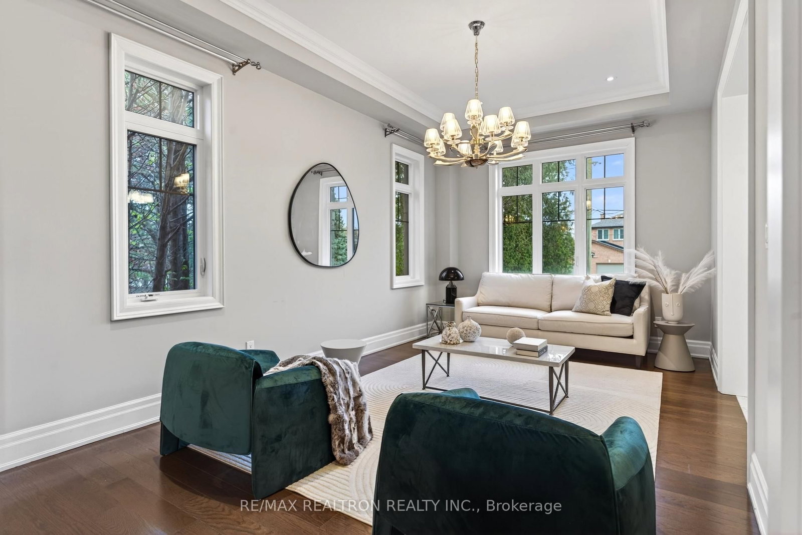 132 Pemberton Road • Richmond Hill, ON photo 5