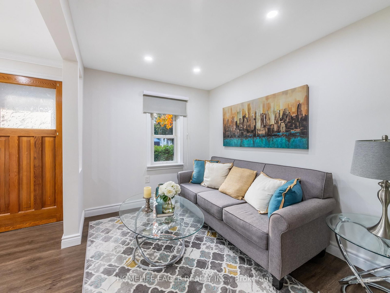 75 Denne Boulevard • Newmarket, ON photo 9