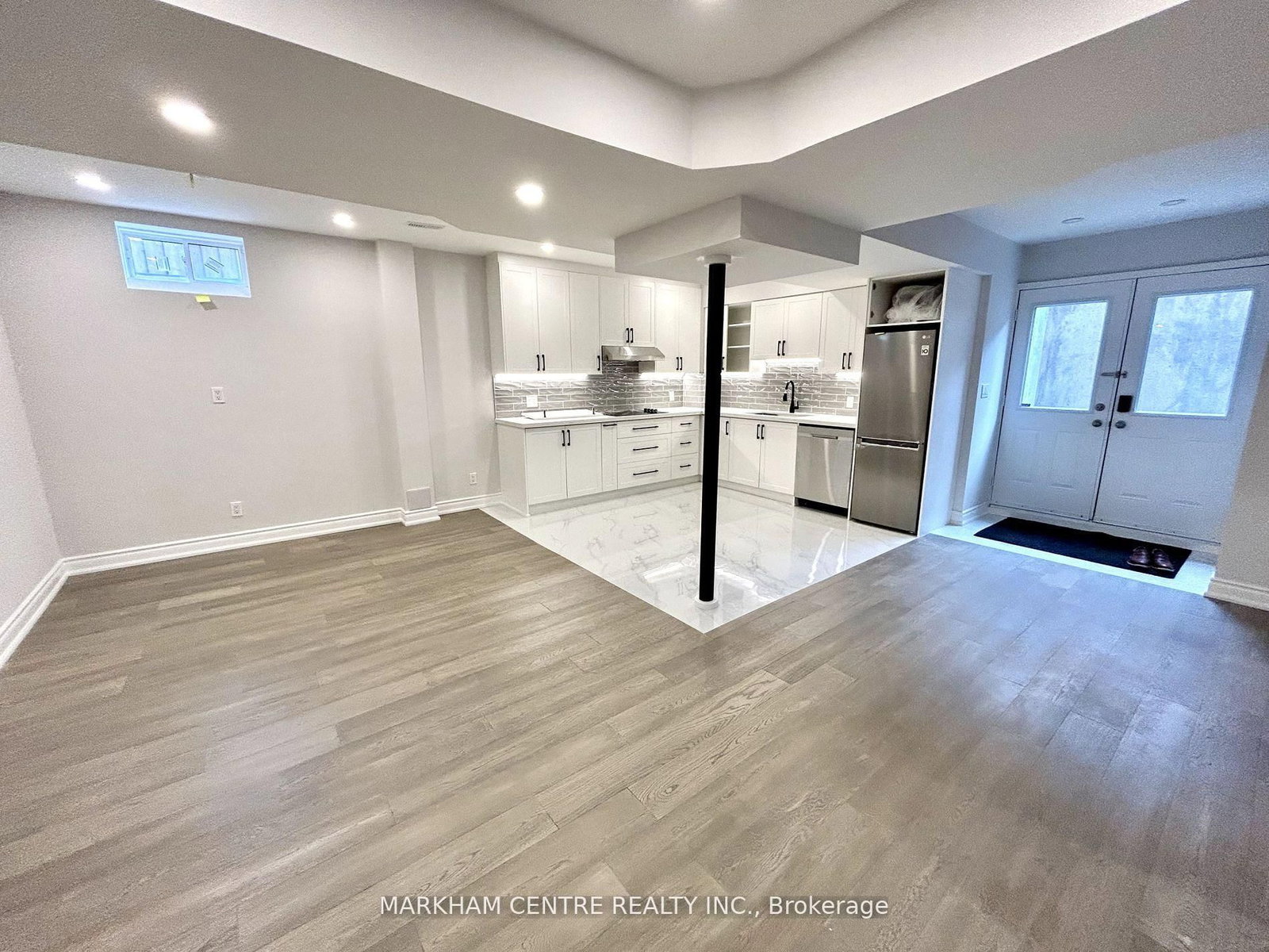 3 Hamster Crescent, Aurora 4