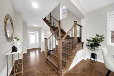 53 McMichael Avenue — photo 2