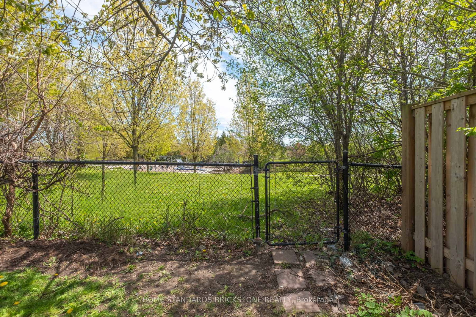65 Springer Drive S • Richmond Hill, ON photo 12