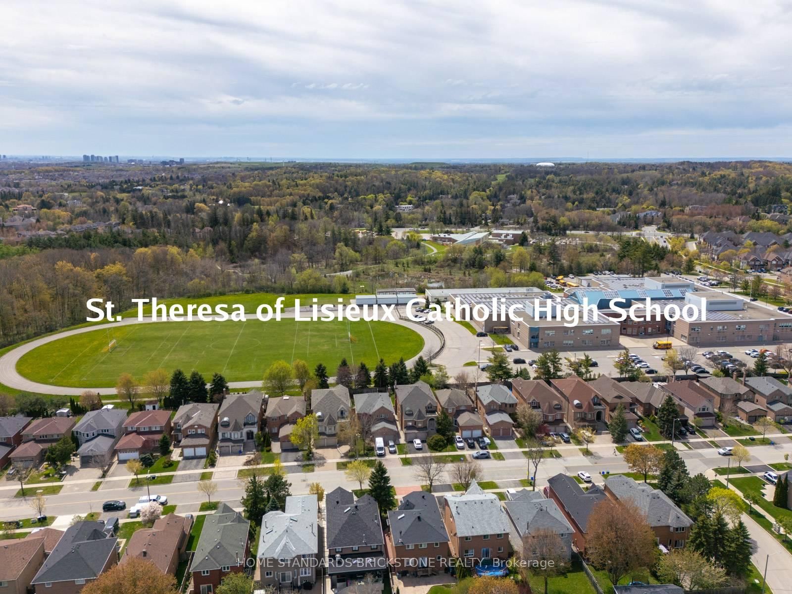 65 Springer Drive S • Richmond Hill, ON photo 7
