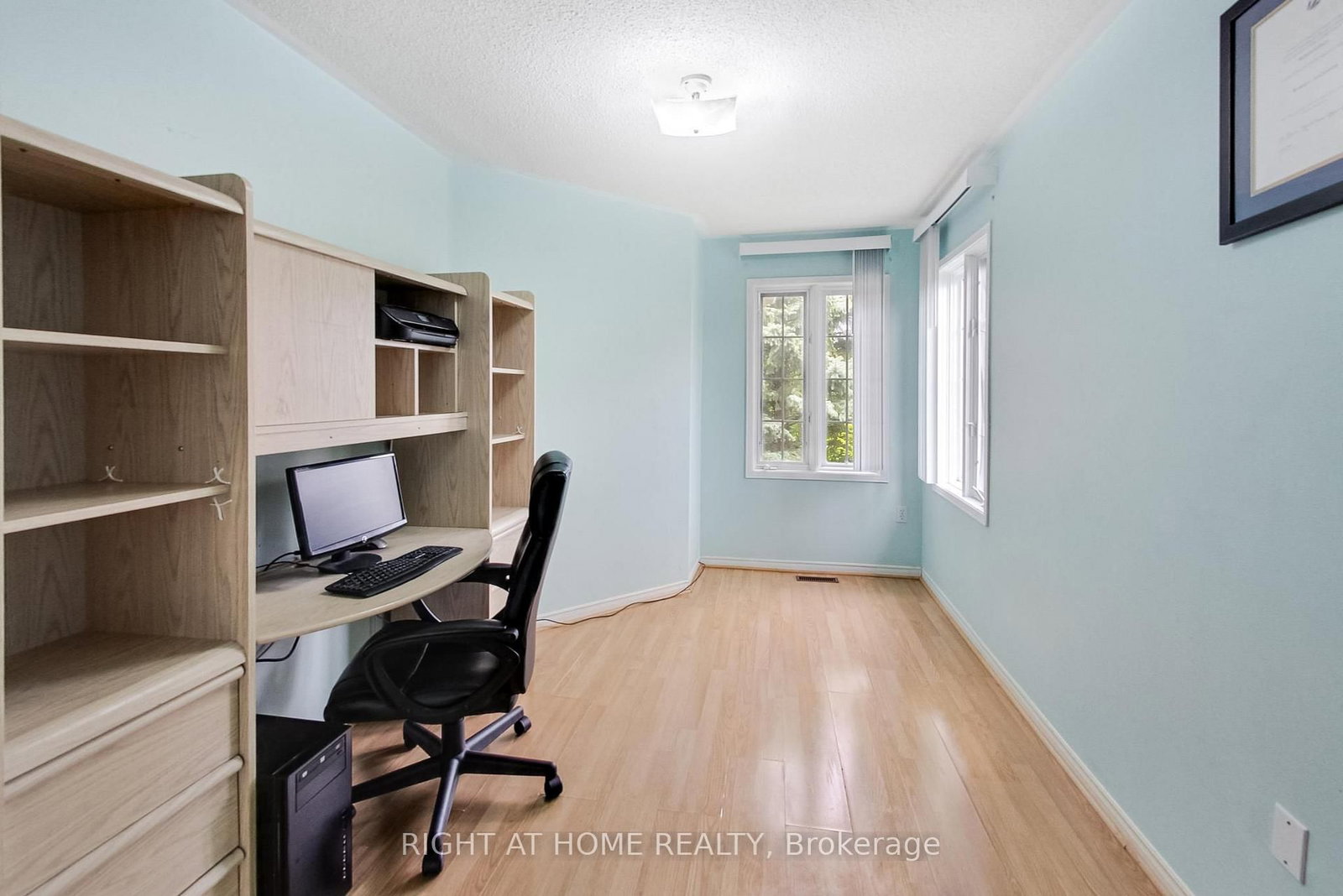 28 Foxtail Ridge • Newmarket, ON photo 15