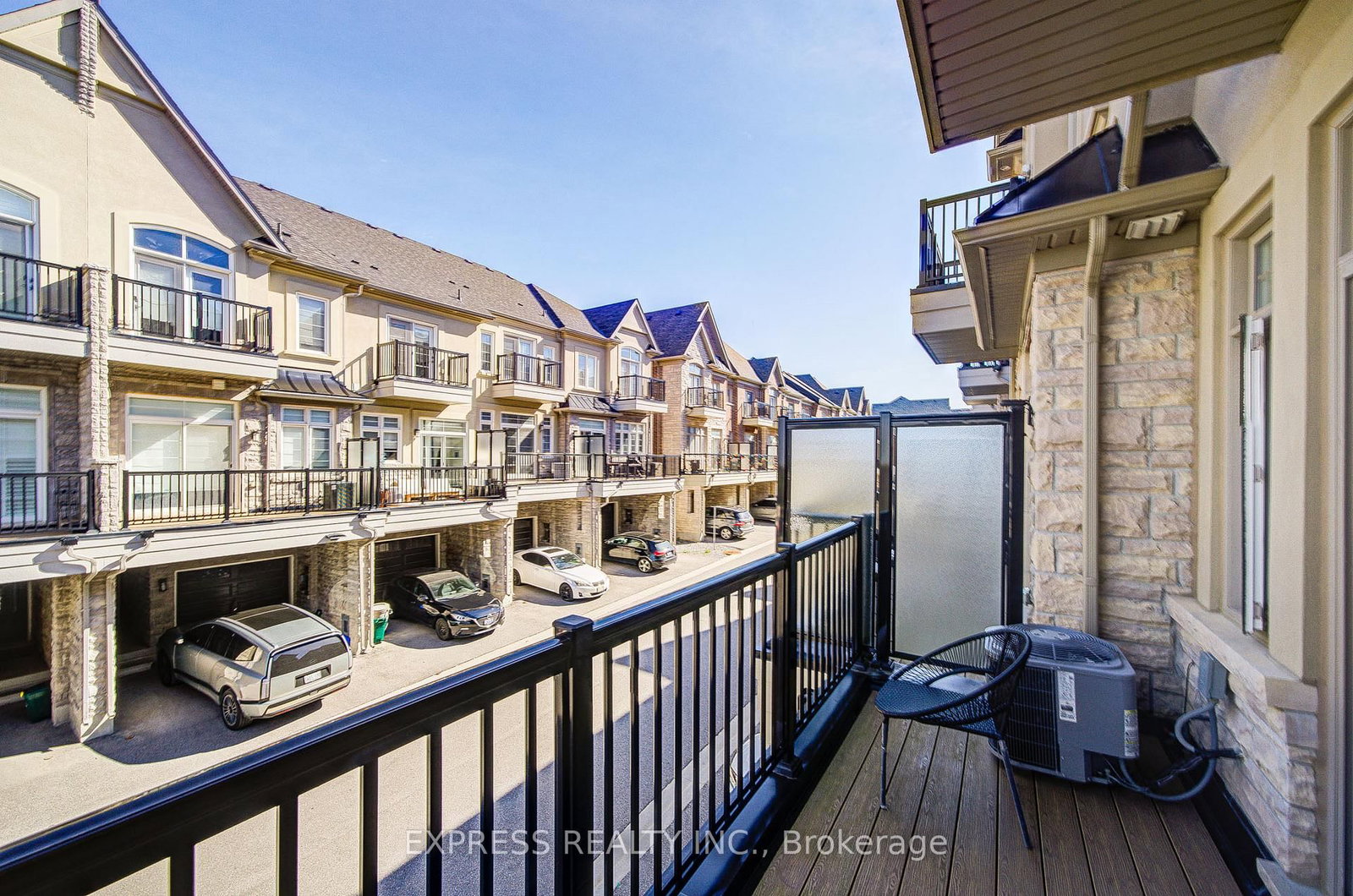 12 Royal Aberdeen Road • Markham, ON photo 27