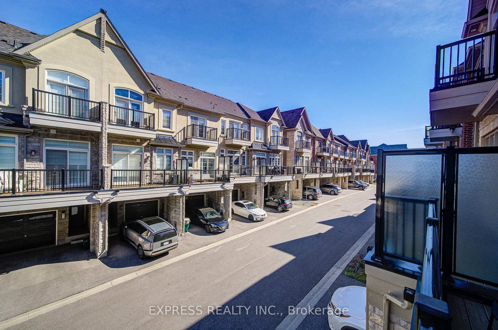12 Royal Aberdeen Road • Markham, ON photo 30