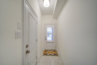 12 Royal Aberdeen Road • Markham, ON photo 9