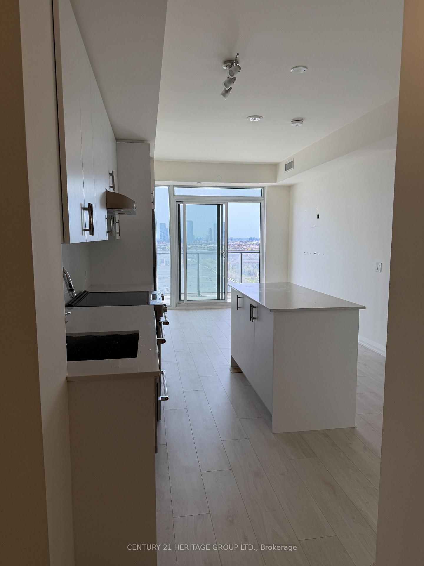 8960 Jane Street S, Unit 1523 - Photo 4