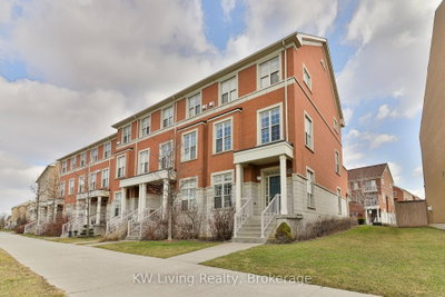 4-bed Townhouse · 10373 Woodbine Ave