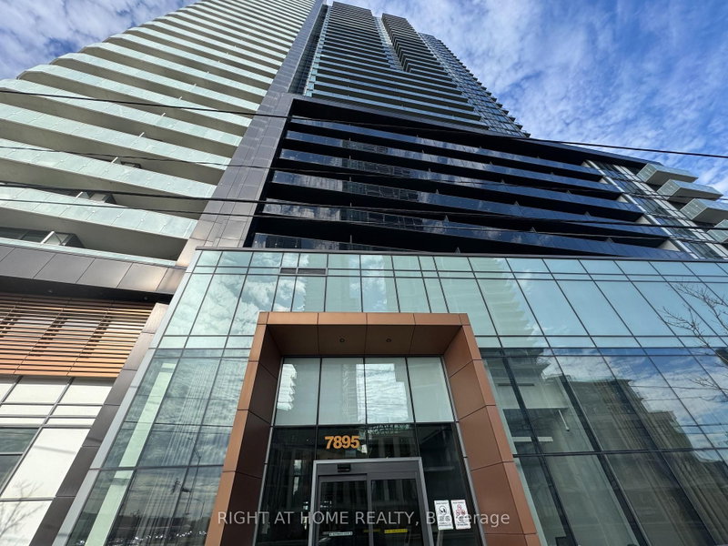 home for lease on 918-7895 Jane St Street