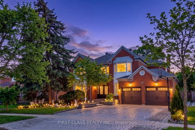6-bed Detached House · 67 Hillhurst Dr