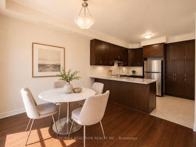 8 Thomas Frisby Jr Crescent — photo 3