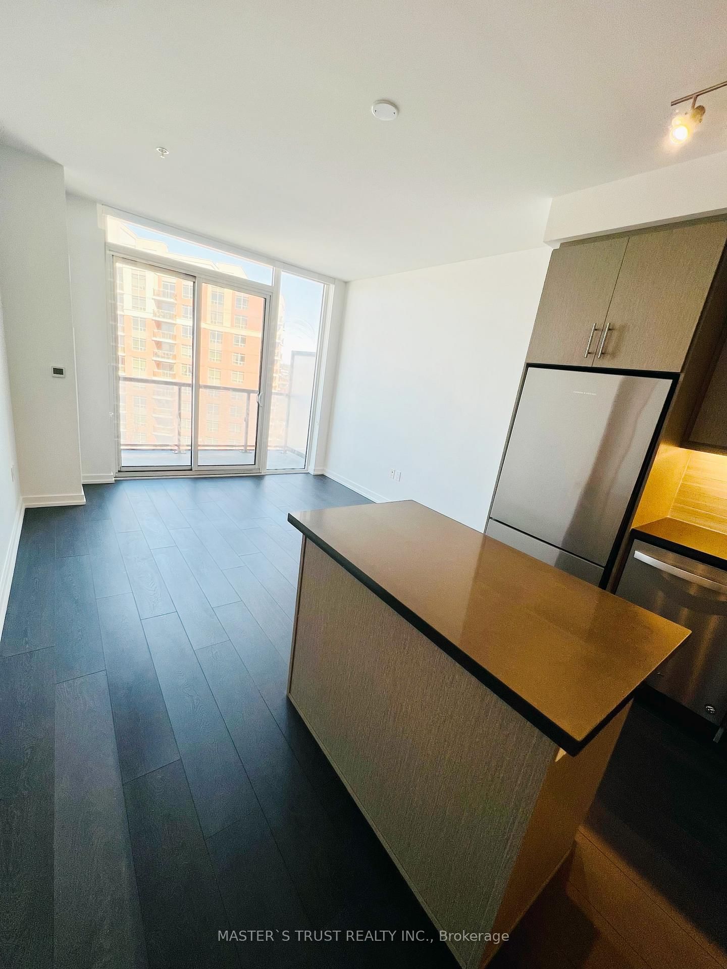 85 Oneida Crescent, Unit 905 - Photo 8