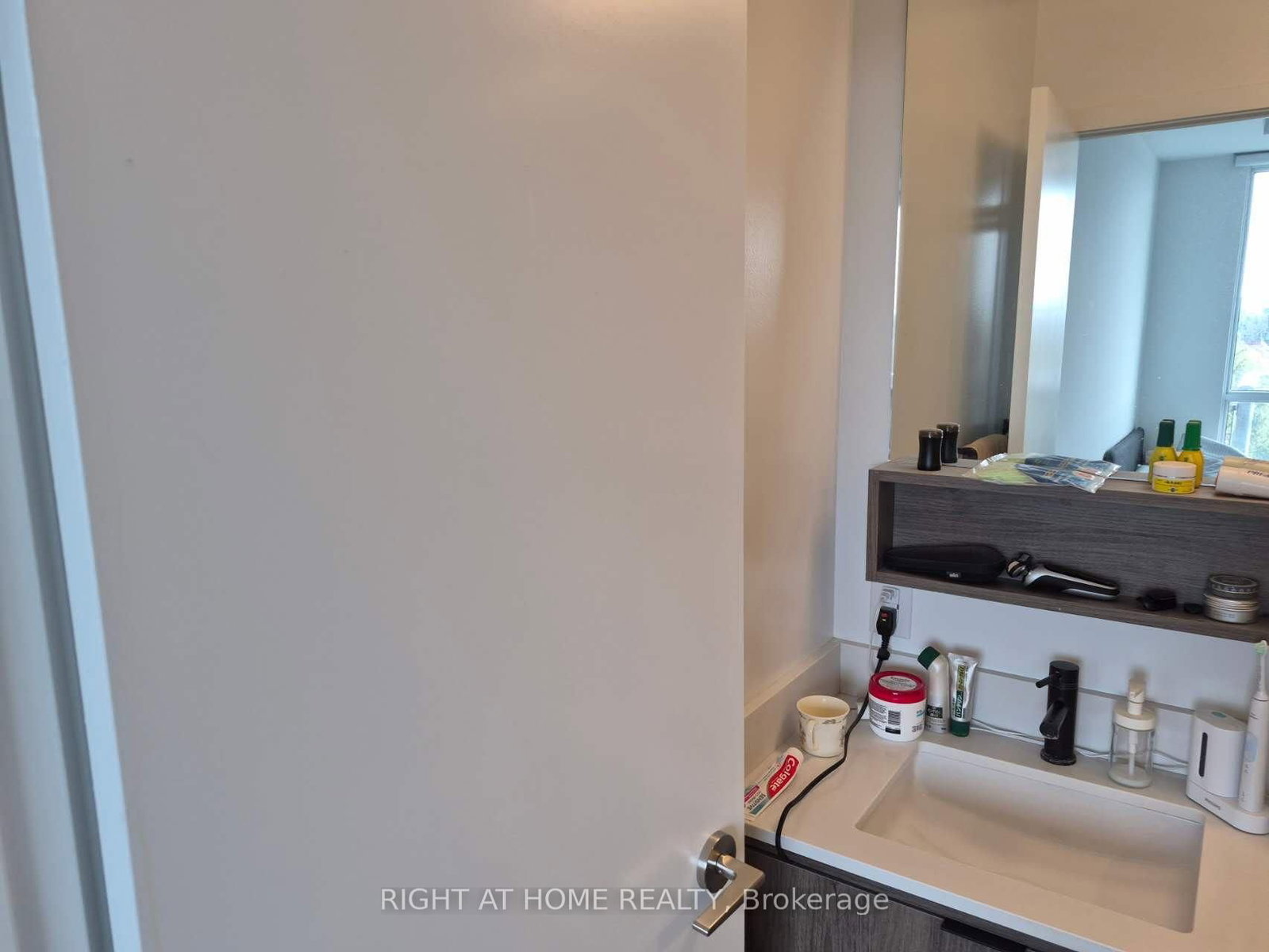8888 Yonge Street, Unit 514 - Photo 19