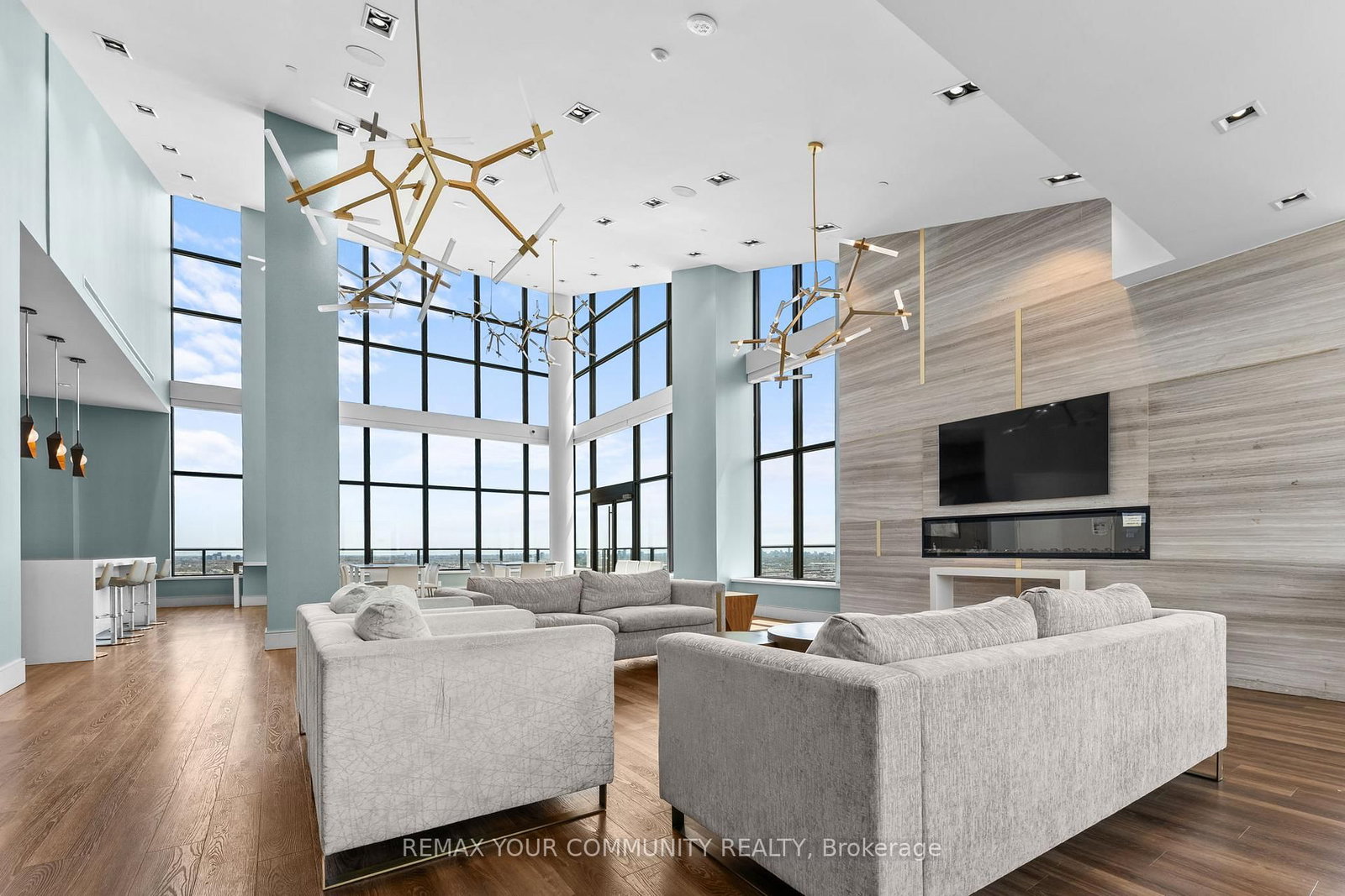 9000 Jane Street, Unit 429 - Photo 40