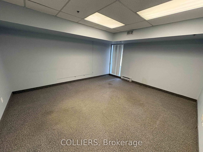 7181 Woodbine Ave photo 5