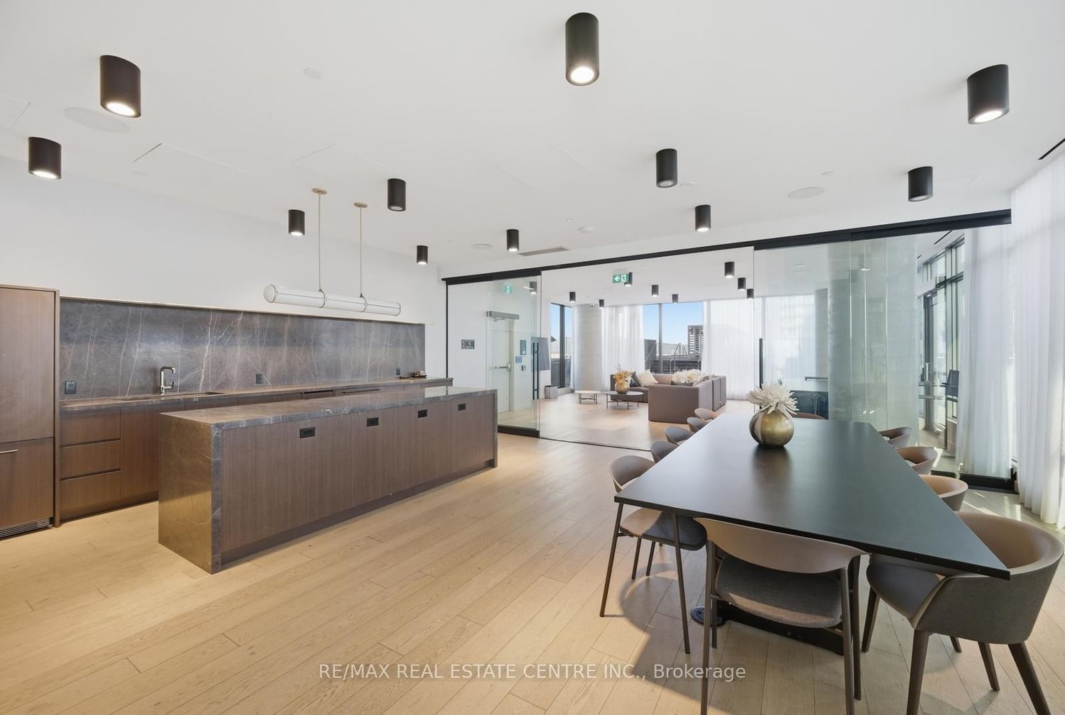 1000 Portage Parkway, Unit 3603 - Photo 31