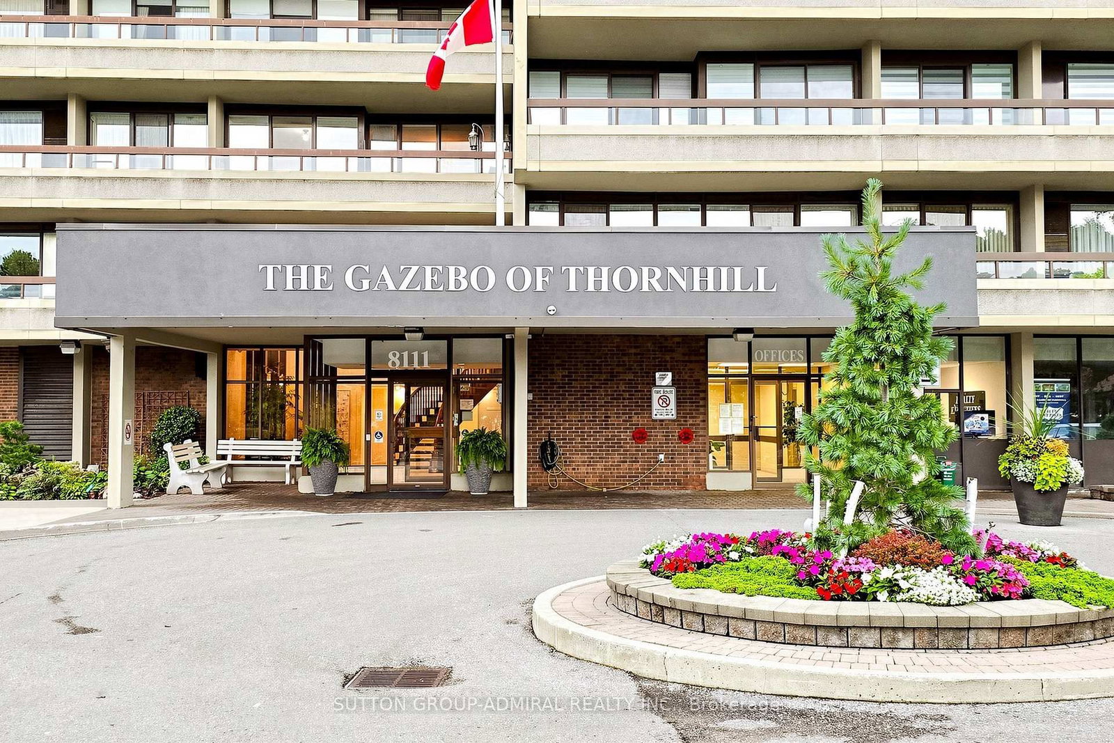 8111 Yonge Street, Unit 1809 - Photo 3