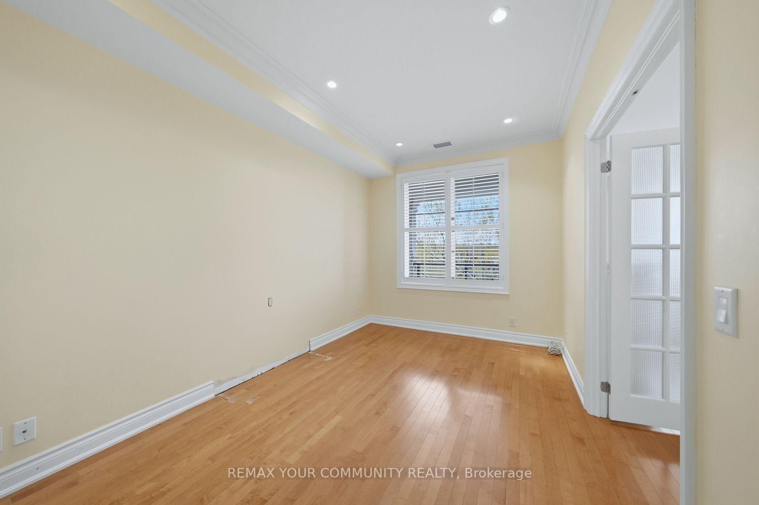 9519 Keele Street, Unit 313 - Photo 29