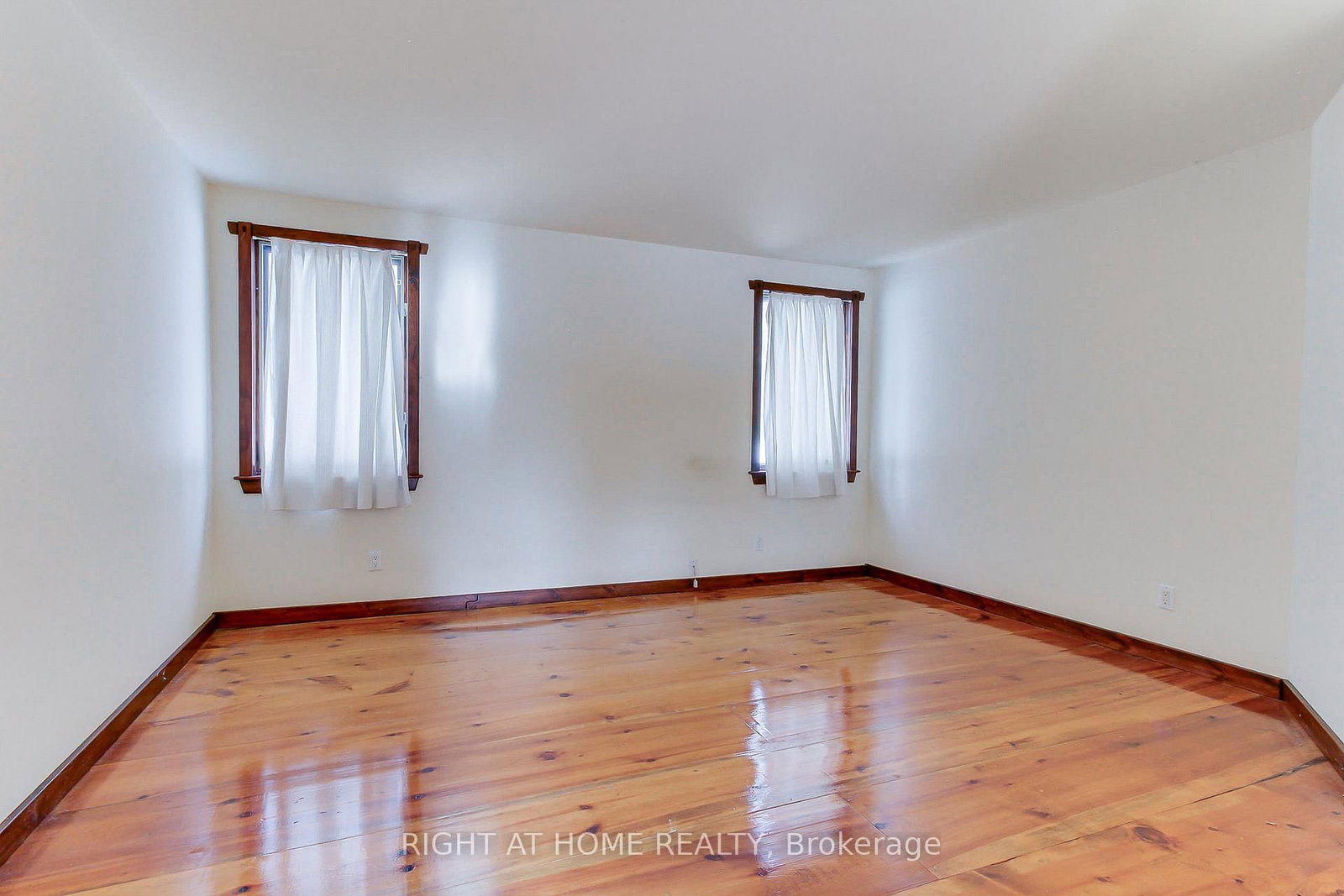 115 Valley Road • Vaughan, ON photo 33