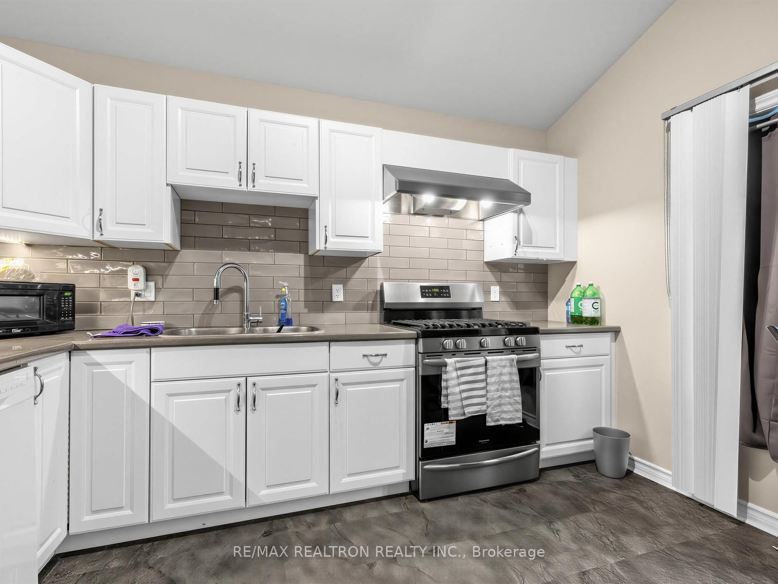 1338 Killarney Beach Road - Photo 36
