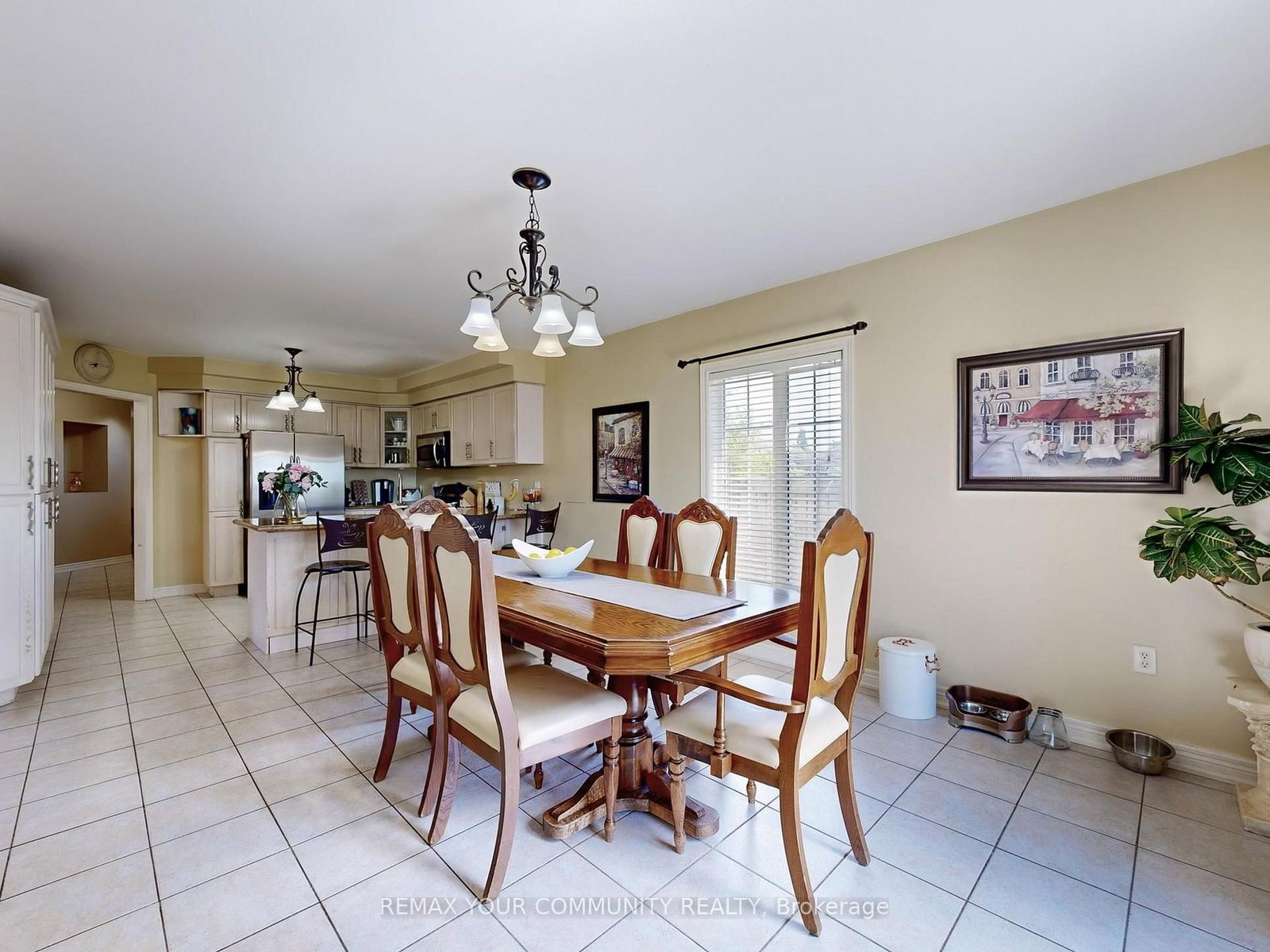 24 Cachet Hill Crescent • Vaughan, ON photo 8