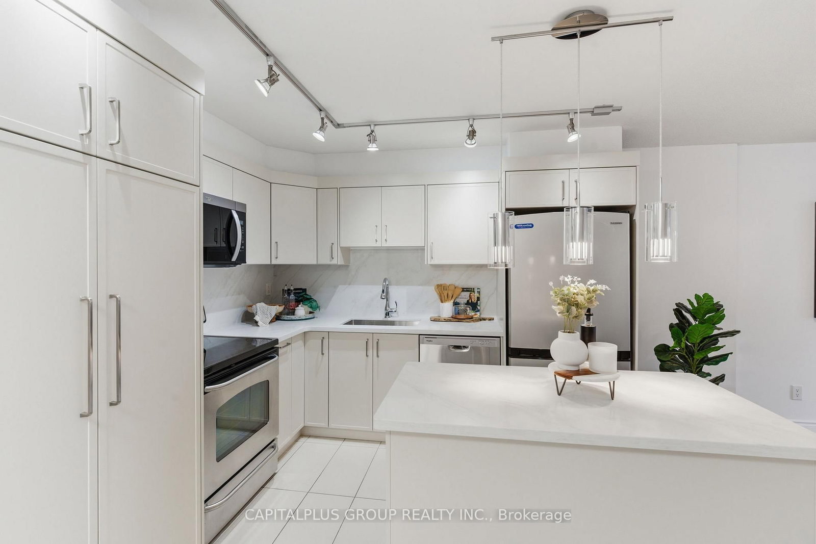 37 Galleria Parkway, Unit 318 - Photo 14