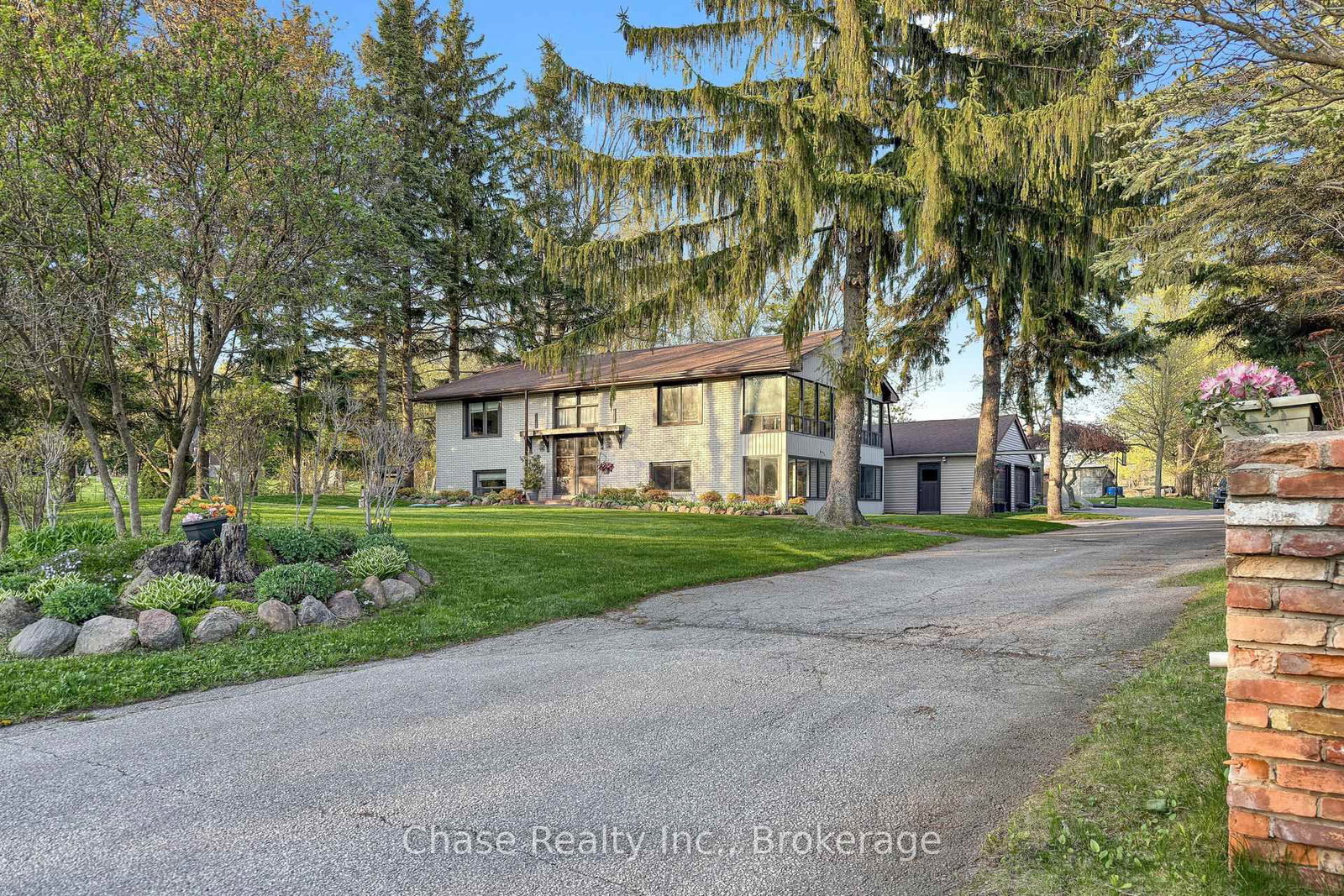 13645 Ninth Line • Whitchurch-Stouffville, ON photo 30