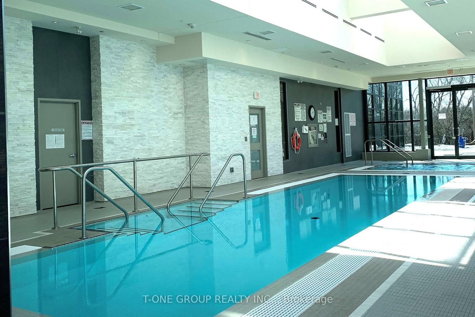 9600 Yonge Street, Unit 912 - Photo 18