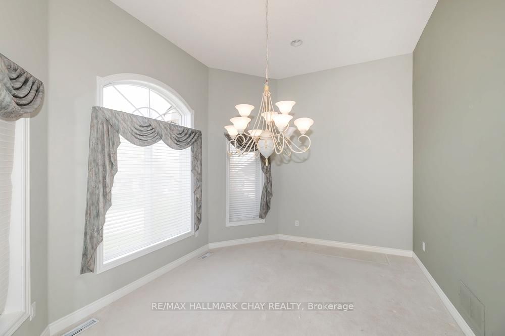 65 Sunset Boulevard • New Tecumseth, ON photo 4