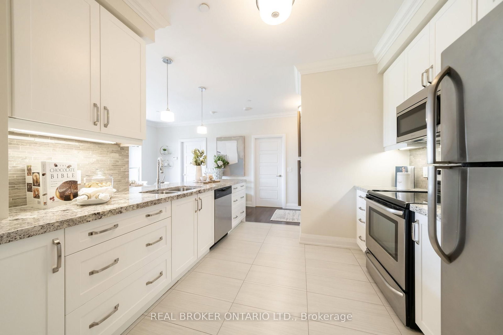 7 Bond Crescent, Unit 205 - Photo 3